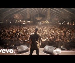 Felipe Araújo – Espaçosa Demais